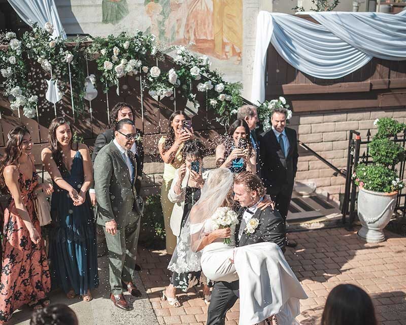 Ava-Brandon-outside-chapel-6-800x800